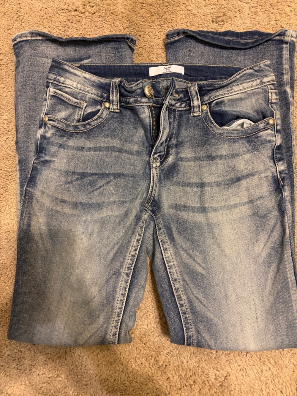 Mid-Rise Boot cut Jeans in Light Blue Wash
